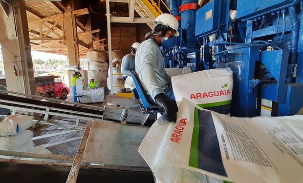 a Araguaia oferece um mix de soluções com mais de 3 mil itens, para agricultura, pecuária, jardinagem e pet. (foto - Araguaia)
