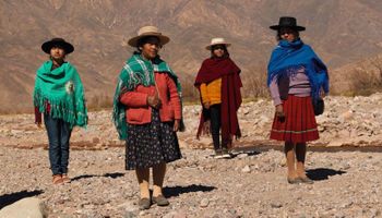 Mujeres rurales: la diseñadora coya que viajó 1600 km para contar su experiencia