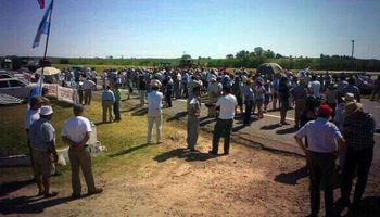 El campo volvió a las rutas contra la presión tributaria