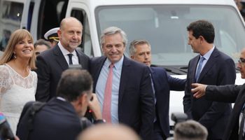 Fernández anunció que buscarán que la Hidrovía sea gobernada por "las provincias que la usan"