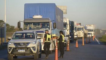 Nuevas medidas restrictivas para el ingreso a Córdoba y Santa Fe: cómo afecta a productores y transportistas