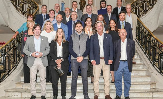 Fin de retenciones y seguridad rural: la agenda de la Mesa de Enlace en la cena con Pullaro