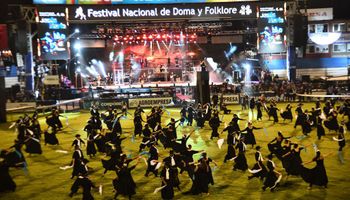 Jesús María 2023, en vivo: Abel Pintos abre el tradicional festival de doma y folklore