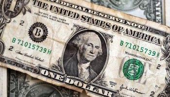 Litigio en EE.UU.: los peligros de guardar dólares bajo el colchón