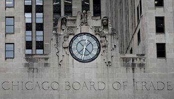 Bajas en Chicago a la espera del informe del USDA