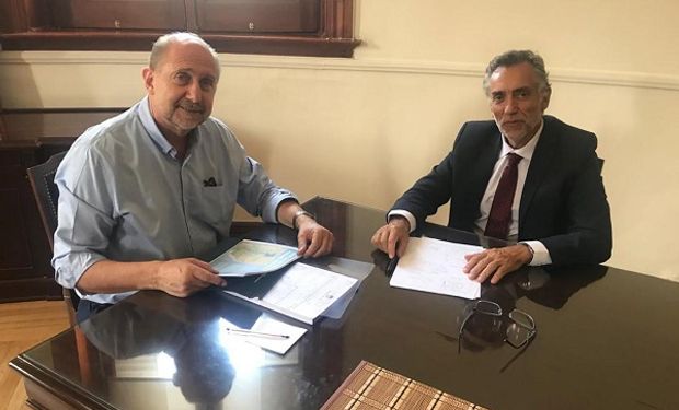 Omar Perotti, gobernador de Santa Fe y el Fiscal de Estado entrerriano, Julio Rodríguez Signes.