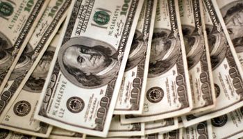 El dólar blue cerró el año a $ 166: una suba anual de $ 90 y una brecha de casi 100% 