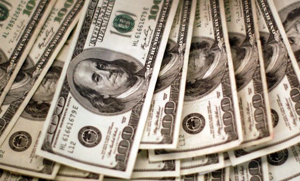 El dólar blue cerró el año a $ 166: una suba anual de $ 90 y una brecha de casi 100%