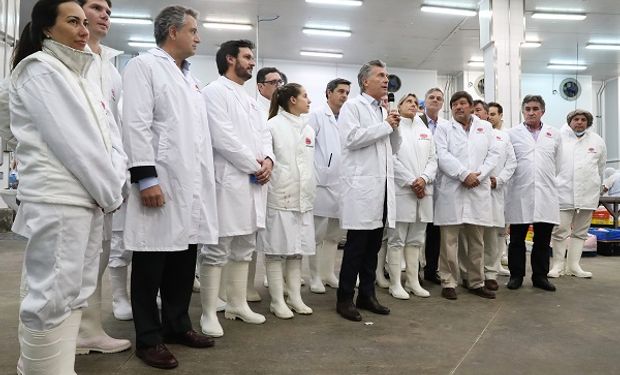 Lo anunció el presidente Macri en el frigorífico La Pompeya. El protocolo sanitario se firmó en la última vista de Etchevehere a ese país.