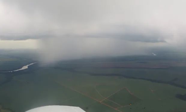 Ningún milagro: la increíble tecnología que hace que 7 de cada 10 nubes lluevan con agua potable