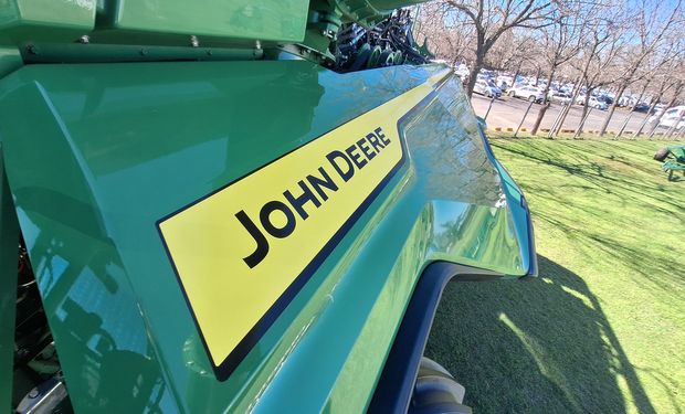 John Deere mostró la gama completa de cosechadoras en la planta de Baigorria.
