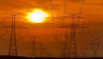 Semana começa com temporais no Sul e alerta de queimadas no Sudeste e Centro-Oeste