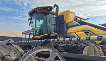 En Agroactiva: quién compró la cosechadora más grande y potente del mundo