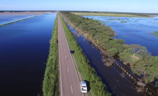 La Región Hídrica de los Bajos Submeridionales constituye un extenso sistema hidrológico de características no típicas.