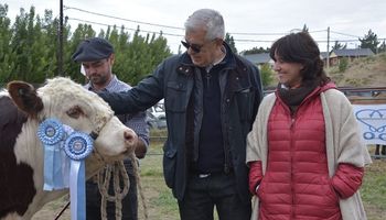 Domínguez prometió diálogo y resaltó el rol de los productores