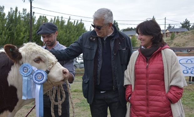 Domínguez prometió diálogo y resaltó el rol de los productores