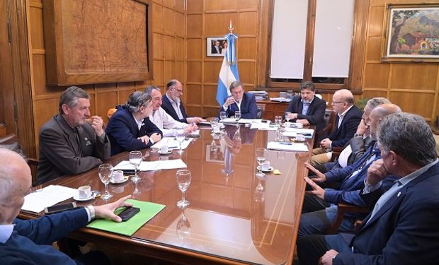 La Mesa de Enlace pidió un tipo de cambio único y amenazó con romper el diálogo de seguir la medida del Banco Central