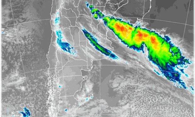 Tormenta y chaparrones dispersos en Entre Ríos y Santa Fe