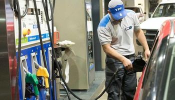Aumento de combustible: YPF incrementa los precios en un 4% en todo el país