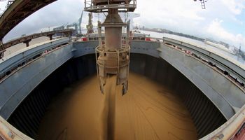 El Gobierno ratificó los cambios en las retenciones a los subproductos de la soja