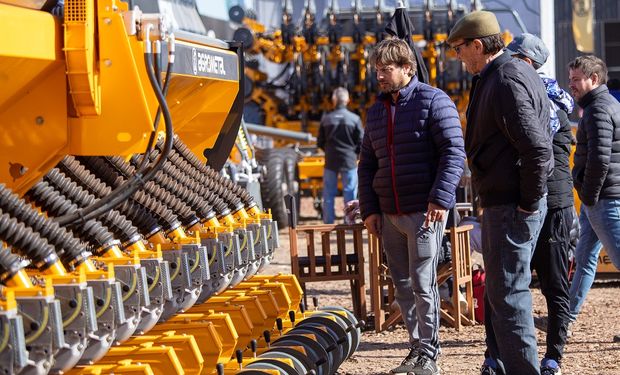 337 máquinas por semana: el cóctel que afianzó la venta de fierros para el agro