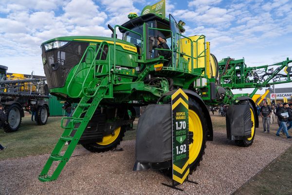 pulverizadora john deere 440R