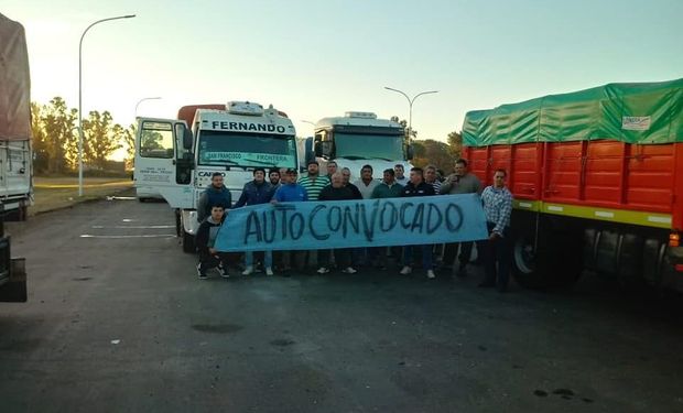 Corte en los accesos a los puertos de Timbues.