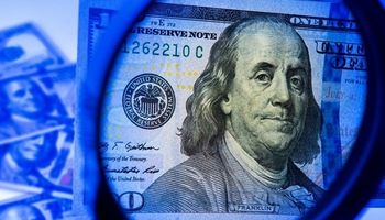 Dólar hoy: a cuánto cotizó el oficial, el blue y cuál es la brecha cambiaria