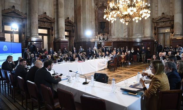 Ley bases: el Gobierno logró dictamen con concesiones sobre la hora a las provincias mineras