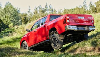 Toyota Hilux destronó a la Amarok y se quedó con el liderazgo en la venta de pick ups: ranking de patentamientos y la sorpresa de junio