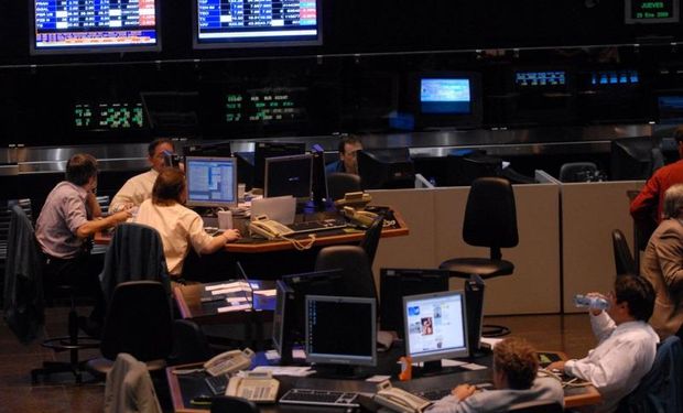 Buscan suavizar la ley del mercado pero no conforman a los operadores