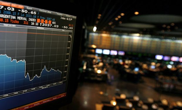 Se derrumban hasta 7% las acciones de los bancos argentinos en Wall Street