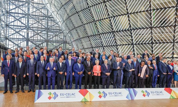 A 3ª Cúpula da Comunidade de Estados Latino-americanos e Caribenhos (Celac) e da União Europeia (UE) aconteceu em Bruxelas, na Bélgica