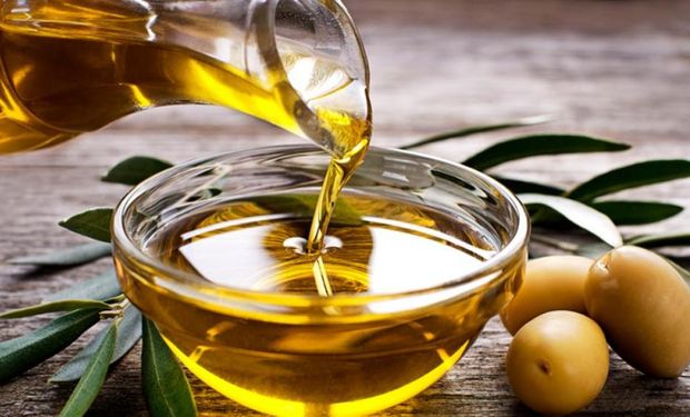 Prohíben la venta de una marca de aceite de oliva