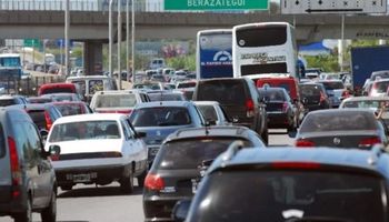 Corte en el Puente Pueyrredón: caos de tránsito en el acceso a CABA