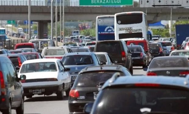 Corte en el Puente Pueyrredón: caos de tránsito en el acceso a CABA