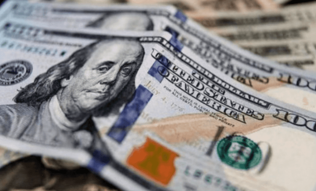 El dólar blue retrocede, pero sigue cerca de sus niveles máximos