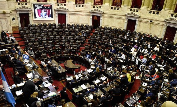 Las claves de la ley de etiquetado frontal que generó conflicto en el Congreso