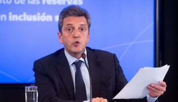 Massa anuncia el nuevo dólar agro: los detalles de la medida