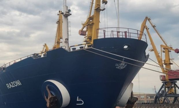 O navio Razoni, de bandeira de Serra Leoa, saiu de Odessa com uma carga de milho, com destino a Beirute, no Líbano. (foto - Ministério da Infraestrutura da Ucrânia)
