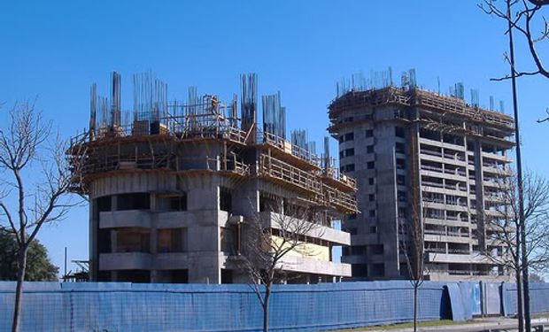 A pesar de la menor actividad económica, la inflación no cede y sigue en torno al 2% mensual
