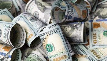 Dólar blue, hoy: a cuánto cotiza este lunes 24 de abril y cuál es la brecha con el dólar Banco Nación