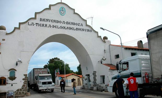 Mendoza aprobó el protocolo para que ganaderos salgan de la provincia y habilitó un registro