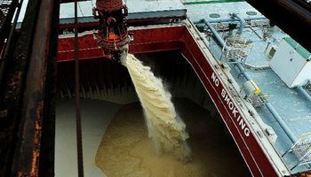 Portos têm fila de mais de 100 navios para embarcar açúcar