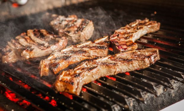 Asado a $359 y falda a $229: el listado oficial de supermercados que lo ofrecerán desde hoy