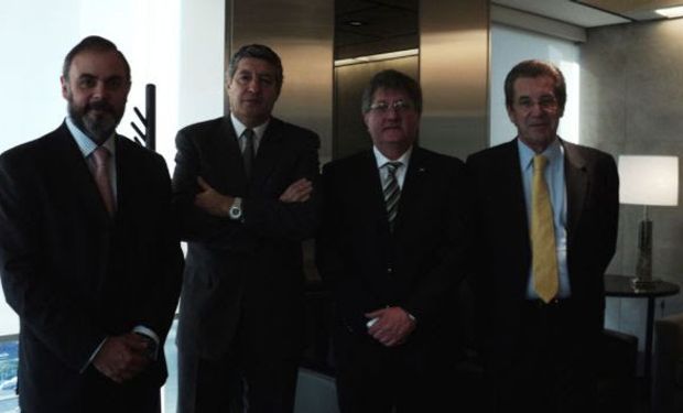 Marcelo Mc Grech (Agro BGalicia) - Juan Sarquís (Banca Mayorista BGalicia) - Rubén Ferrero (Presidente CRA) - Daniel Llambías (Gerente General BGalicia).