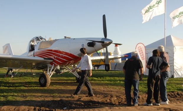 Presentarán aviones italianos en AgoActiva