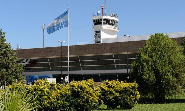 Tras 75 días volvió a operar el aeropuerto de Rosario