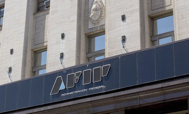 Resolución Conjunta de AFIP y Trabajo: detalles de la exención de aportes patronales para empleadores del sector primario agrícola.