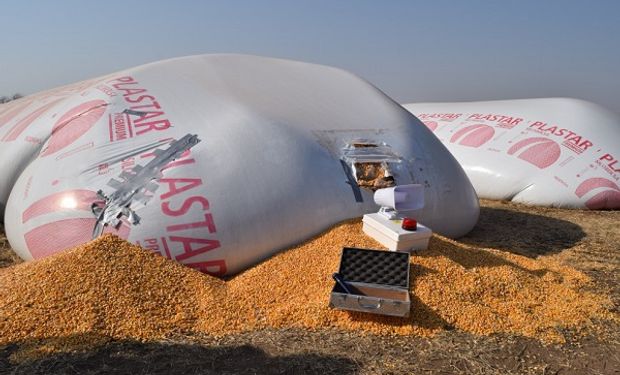 Córdoba instala "alarmas" en los silo bolsas para brindar seguridad ante el vandalismo